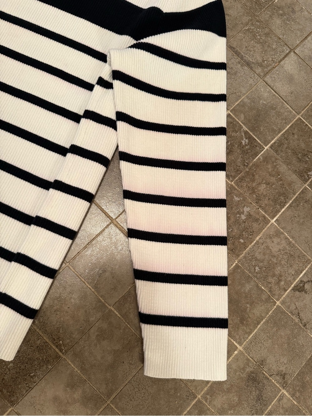 Lauren Ralph Lauren - Striped Turtleneck Sweater - Picture 7 of 10